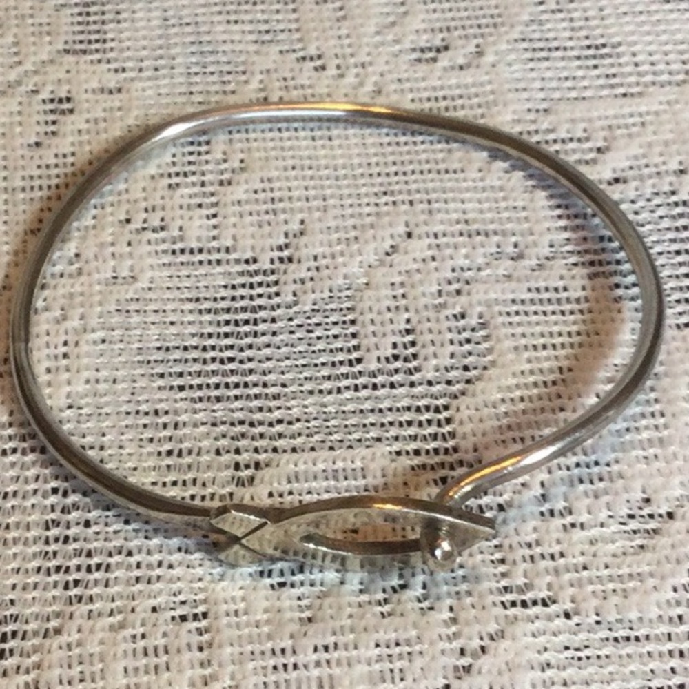 925 Fish Hook Bracelet